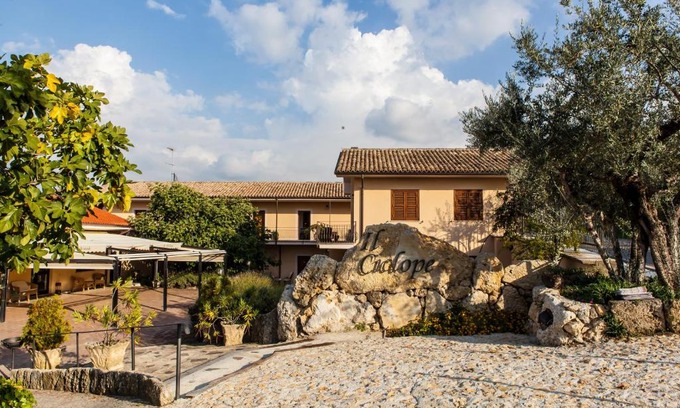 Arpino Hotel | Hotel Albergo Ristorante Il Ciclope
