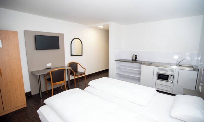 Pleidelsheim Hotel | Hotel am Schillerplatz