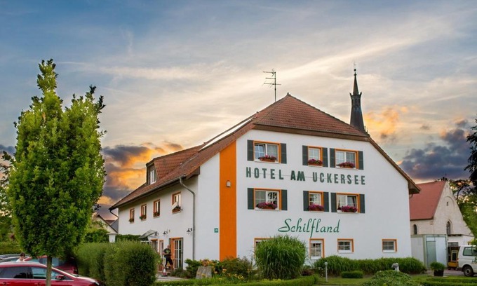 Ropersdorf Hotel | Hotel am Uckersee