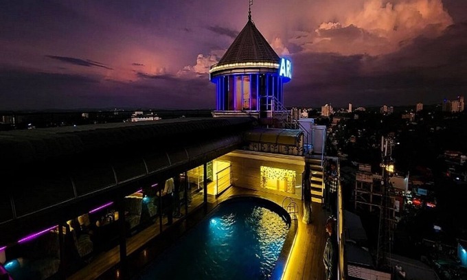 Onamthuruth Hotel | Hotel Arcadia