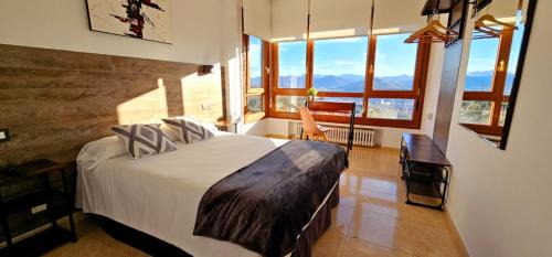 Uribarri Hotel | Hotel Artxanda Bilbao, Parking Gratuito en el Exterior Junto al Hotel