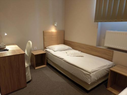 Dabrowa Gornicza Hotel | Hotel Astra