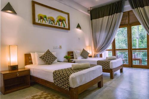 Udawalawa Hotel | Hotel Athgira