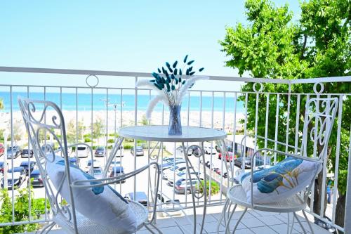Fogliano Marina Hotel | Hotel B&B Nizza Riccione
