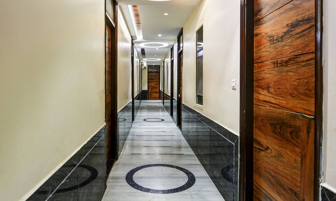 Jangpura Hotel | Hotel Batra Holiday Home