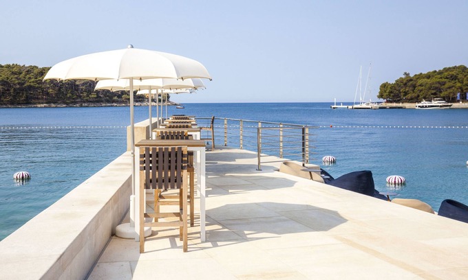 Cove Murtar Hotel | Hotel Bellevue