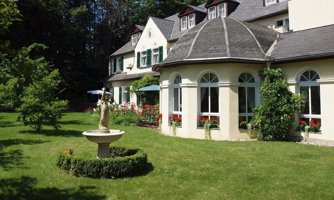 Schmolln Hotel | Hotel Bellevue Schmölln