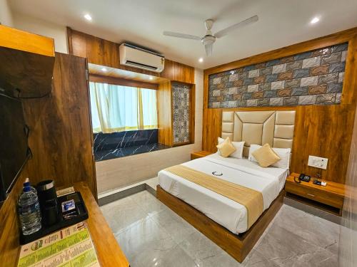 Kalina Hotel | Hotel BKC Prime Near Trade Centre US Embassy, Mumbai