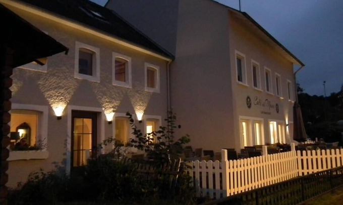 Schalkenmehren House | Hotel Café del Maar