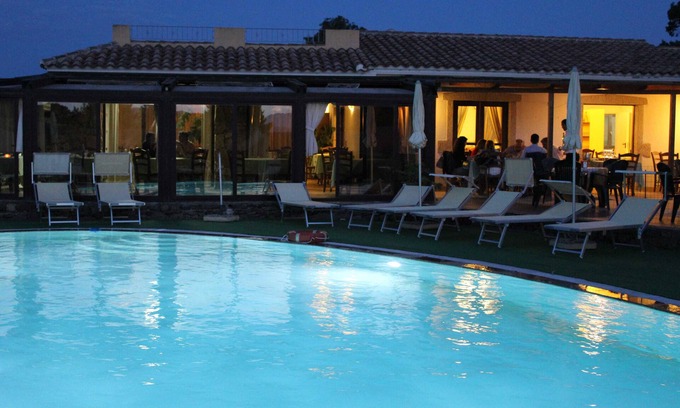 Tanaunella Hotel | Hotel Cala Mirto