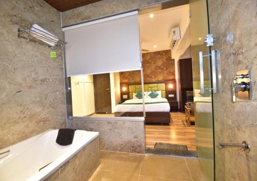 Mumbai Hotel | Hotel Candor Amigo Airoli Mind Space