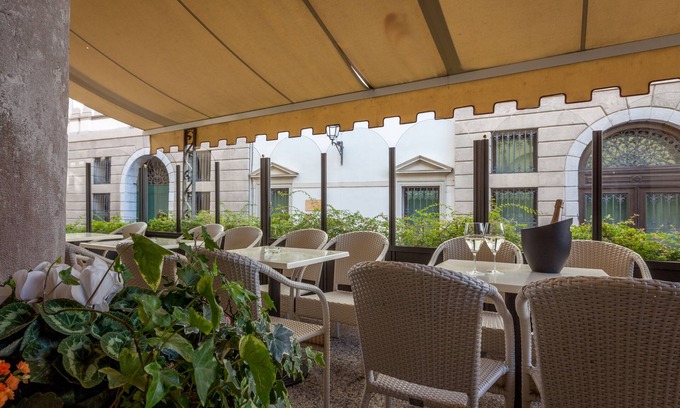 Conegliano Hotel | Hotel Canon D'Oro