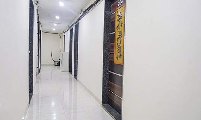 Wagholi Hotel | Hotel Classic Square