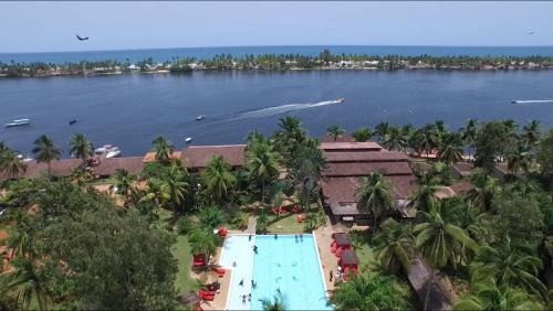 Assinie Hotel | Hotel Coucoue Lodge