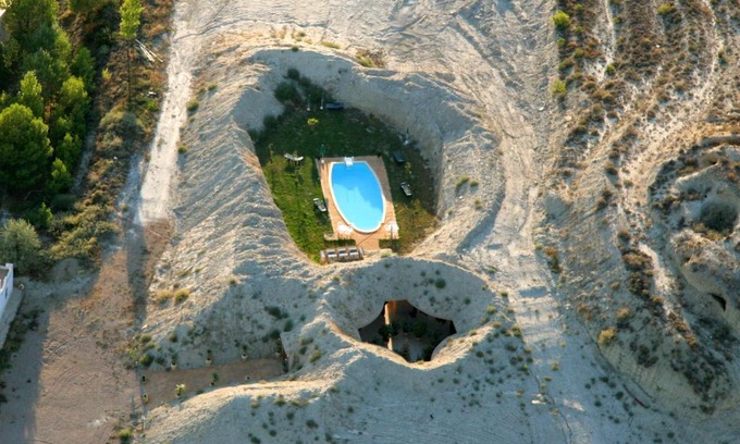 Tardienta Hotel | Hotel Cueva Tardienta Monegros-Adults Only