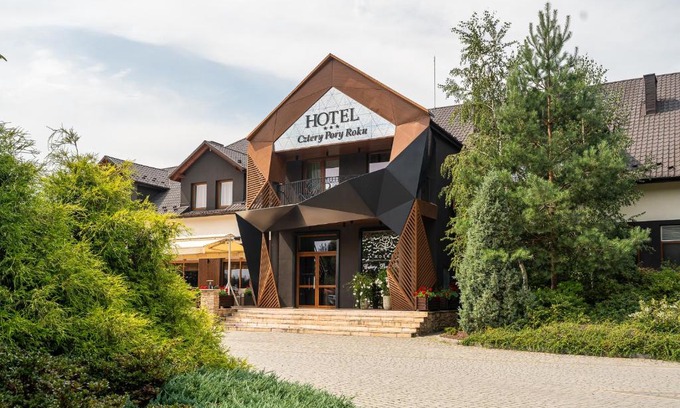 Tajecina Hotel | Hotel Cztery Pory Roku