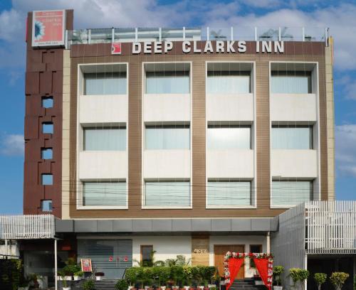 Indira Nagar Hotel | Hotel Deep Clarks Inn Lucknow