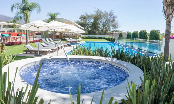 Ajijic Hotel | Hotel del Pescador