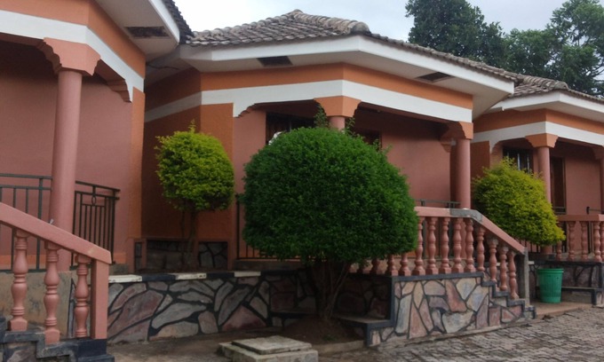 Arua Hotel | Hotel Delambiance