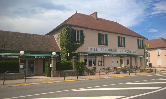 Tronget Hotel | Hotel du Commerce