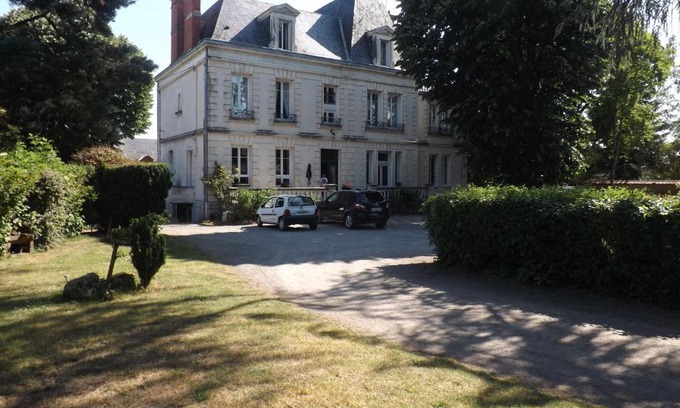 Sancoins Hotel | Hotel Du Parc