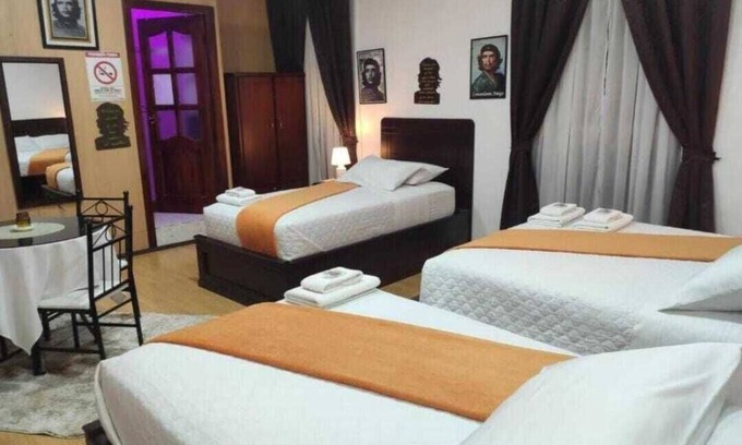 Azogues Hotel | Hotel el Che No apto para corruptos