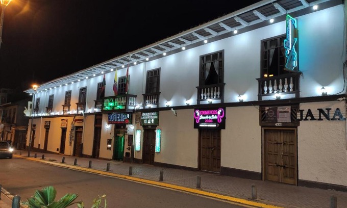 Azogues Hotel | Hotel el Che No apto para corruptos