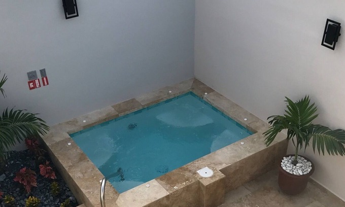 Juana Diaz Hotel | Hotel El Eden, Queen Mini Pool
