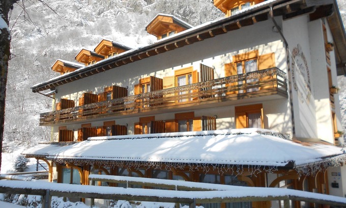 Nembia Hotel | Hotel Garni Lago Nembia