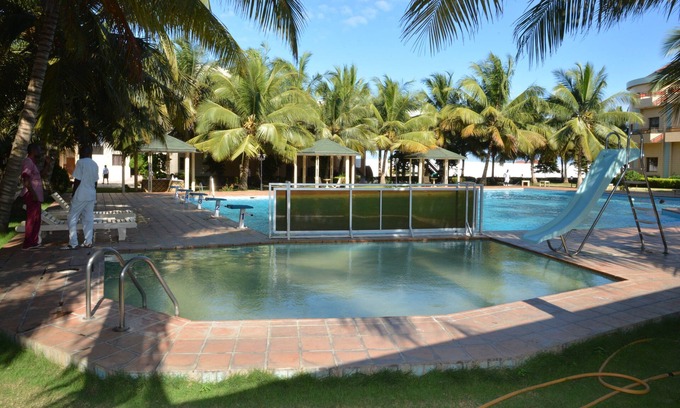Lome Hotel | Hotel GHIS Palace