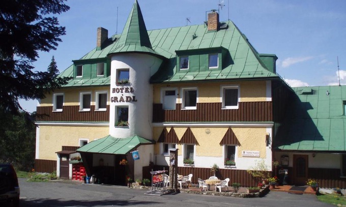 Zelezna Ruda Hotel | Hotel Gradl