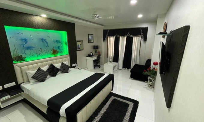 Moradabad Hotel | Hotel Grand Sai - Moradabad, Uttar Pradesh