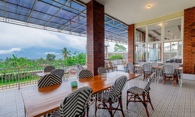 Ambarawa Hotel | Hotel Griya Katarina
