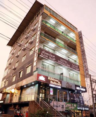 Adyar Apartment | Hotel Heraa Inn