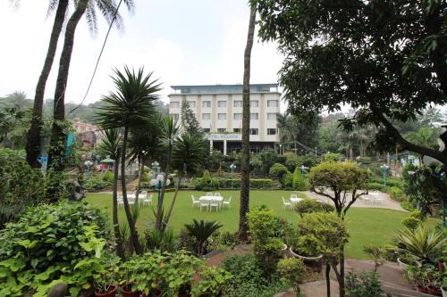 Mount Abu Hotel | Hotel Hillock