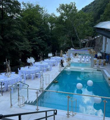 Baile Herculane Hotel | Hotel Holiday Maria