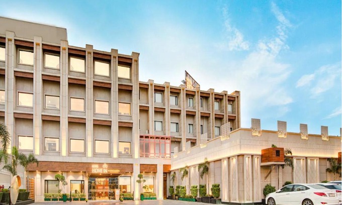 Sonepat Hotel | Hotel Home In By Amrik Sukhdev