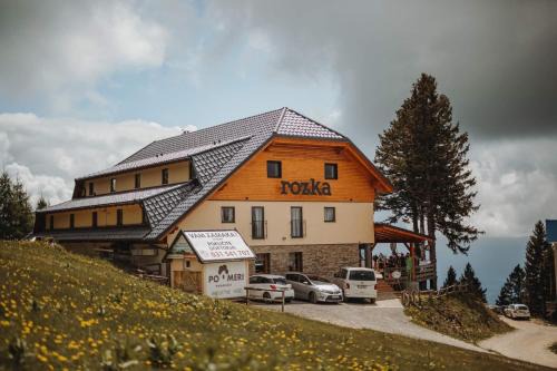 Ambroz pod Krvavcem Hotel | Hotel House Rozka