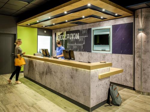 Vauchelles-les-Quesnoy Hotel | Hotel Ibis Budget Abbeville