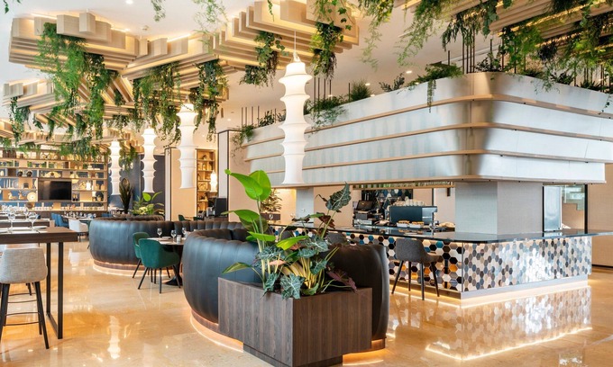 Benicalap Hotel | Hotel ILUNION Valencia 4