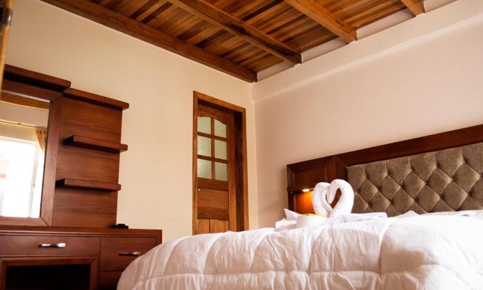 Pujili Hotel | Hotel Imperial Zumbahua & Quilotoa Lodge
