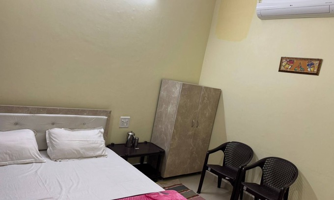 Misrikh Hotel | Hotel in Naimisharanya