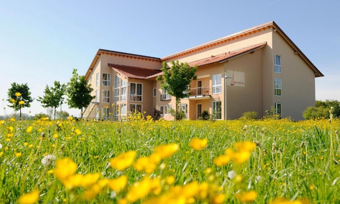 Tittmoning Hotel | Hotel Inspiration Garni