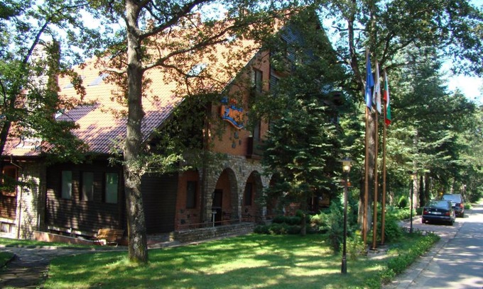 Starozagorski Bani Hotel | Hotel Izvor