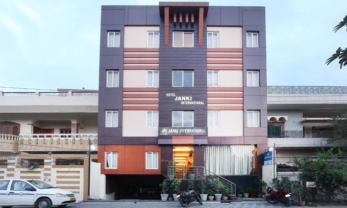 Sigra Hotel | Hotel Janki International