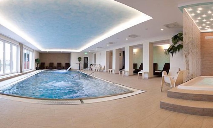 Lozorno Hotel | Hotel Karpatsky Dvor