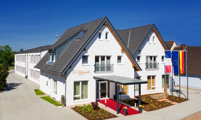 Rheinhausen Hotel | Hotel La Mirabelle