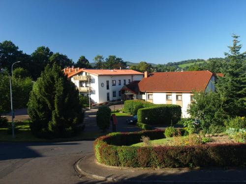 Rotenburg an der Fulda Hotel | Hotel Landhaus Silbertanne