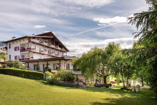 Castello-Molina di Fiemme Hotel | Hotel Latemar