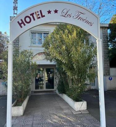 Saint-Eloi Hotel | Hotel les Troenes